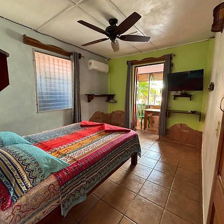 Hostal Hansi Bocas del Toro Exterior foto