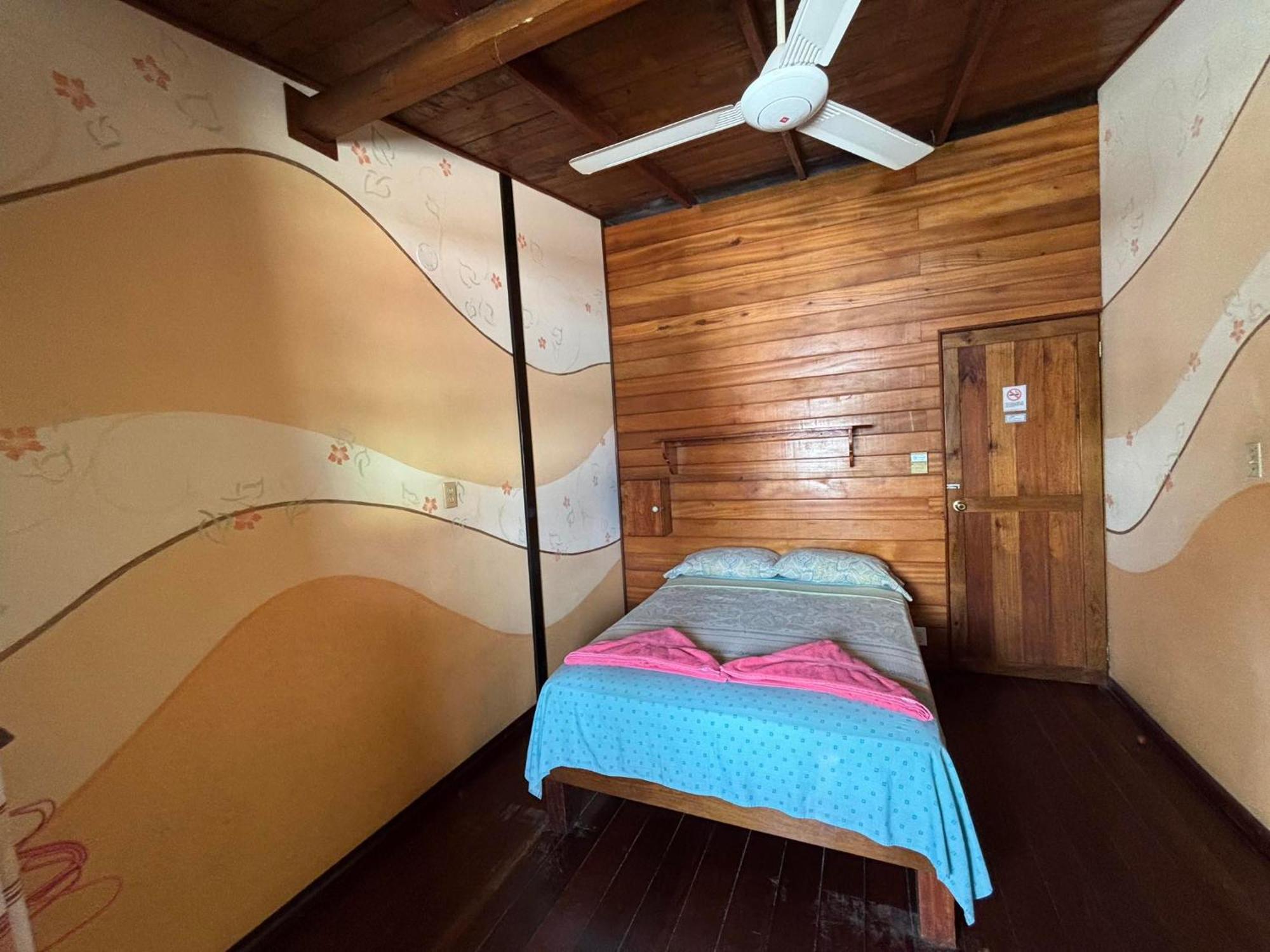 Hostal Hansi Bocas del Toro Exterior foto